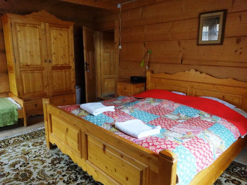 Wynajem Pokoi-Willa Pod Smrekami Zakopane Oda fotoğraf